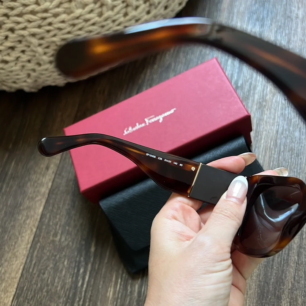 Salvatore Ferragamo salvatore ferragamo